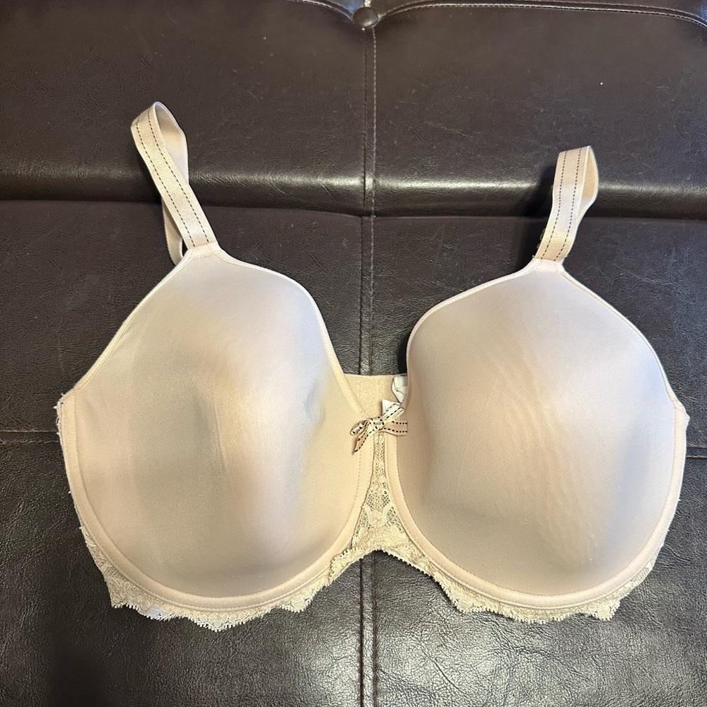 Chantelle Tan Smooth Lace Bra